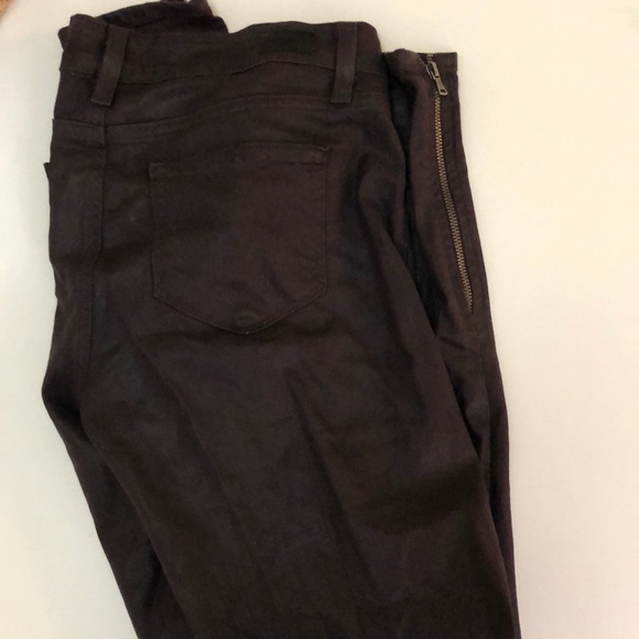 Paige aubergine coated jeans - Picture 3 of 3